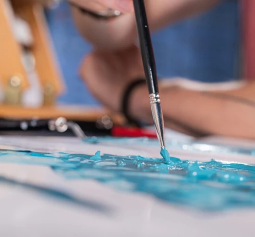Acrylic painting: Everything you need to know to get started